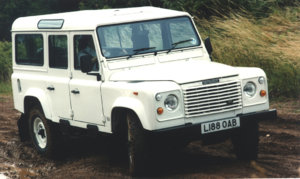 Defender110StationWagon1.jpg