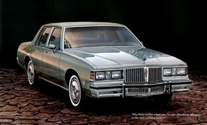 pontiac-bonneville-1980-9.jpg
