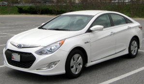 Hyundai_Sonata_Hybrid_--_03-28-2012.JPG