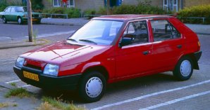 1280px-Skoda_Favorit_Utrecht_1989.jpg