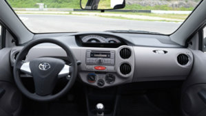 etios-06.jpg
