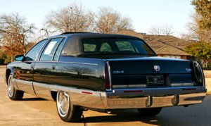 1996-cadillac-fleetwood-brougham-wallpaper-1.jpg