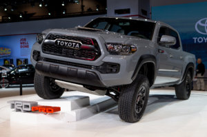 2017-Toyota-Tacoma-TRD-Pro-front-three-quarter-11.jpg