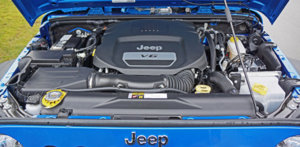 2016_Jeep_Wrangler_Sport_S_engine.jpg