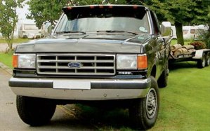 163_0602_40z_readers_rides_1989_ford_f250_hd_front_driver_side.jpg