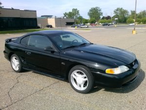 1995FordMustang.jpg