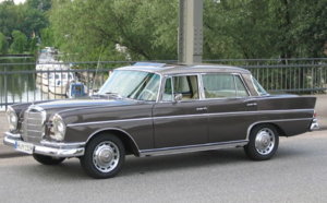 Mercedes-Benz__300_SE.jpg