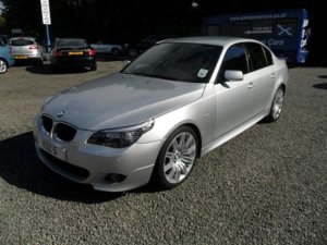 Used_Bmw_5_series_2009_Silver_Saloon_Diesel_Manual_for_Sale_in_Perth_UK.jpg