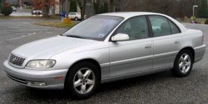 00-01_Cadillac_Catera.jpg