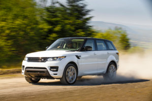 2014-range-rover-sport-front-three-quarter-in-motion-02.jpg