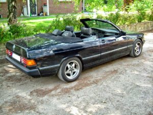 Mercedes_190CE_Cabriolet_w201_4.jpg