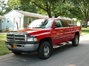 2001_dodge_ram_pickup_1500_4_dr_slt_plus_4wd_extended_cab_lb-pic-5938.jpg