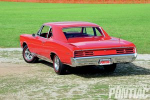 1967-pontiac-gto-red-means-go-rear-view.jpg