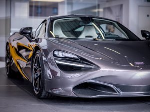 McLaren-720S-1-1.jpg
