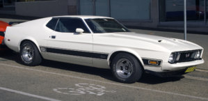 1973_Ford_Mustang_Mach1_White.jpg