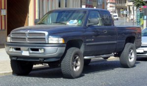 Dodge_Ram_1500_V8.JPG