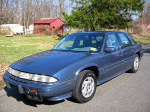 1995_pontiac_grand_prix_4_dr_se_sedan-pic-6068231768415900523.jpeg
