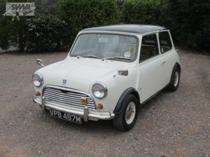 Austin-Mini-1000-001.jpg