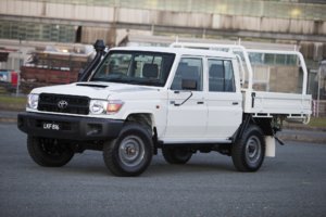 toyota-landcruiser-70-series-dual-cab.jpg