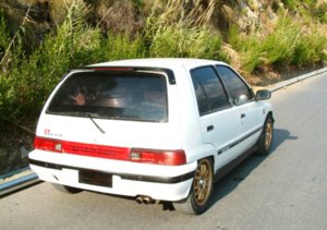 Daihatsu-Charade-1988-319519.jpg