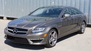 Mercedes-Benz_CLS2013.jpg
