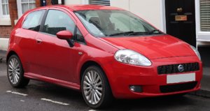 1920px-2006_Fiat_Grande_Punto_Sporting_T-J_14_Front.jpg