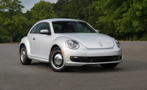 2015-Volkswagen-Beetle-Classic.jpg
