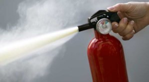 extinguisher_fire_spray.jpg