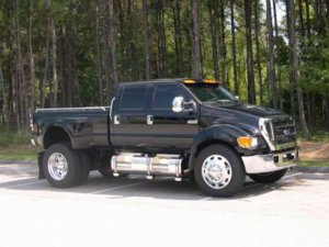 ford-650-500-ford_f650_10wtmk[1].jpg