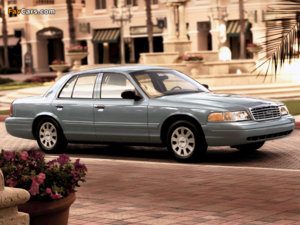ford_crown-victoria_1998_wallpapers_3_640x480.jpg