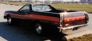 1976_Ford_Ranchero_rear_view_by_100kt_tape.jpg