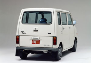 honda_life_1972_photos_1_b.jpg
