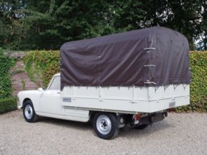 fae21ba504ac244f3322cdf4989a8d91--peugeot--classic.jpg