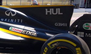 renault-r-s-17-shark-fin-v1.jpg