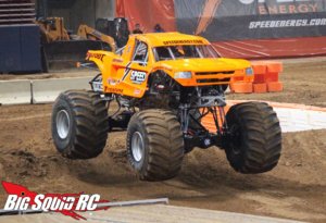 Monster-Trucks-Stadium-Super-Trucks-St-Louis-1.jpg