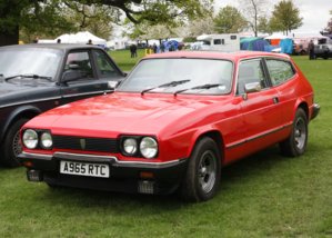 Reliant_Scmitar_GTE_SE6B_2792cc_registered_January_1984.JPG