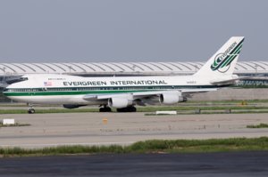 Boeing_747-230BSF_Evergreen_International_Airlines_JP7433712.jpg