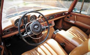 b146cf06e424c50f-mercedes-benz-grosser-600-interior.jpg