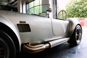 shelby-cobra.jpg