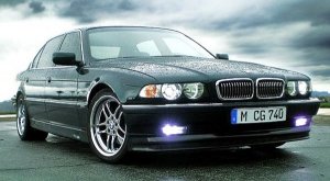131963262_bmwe38-1.jpg