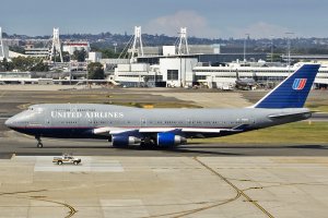 ua-747-sydney.jpg