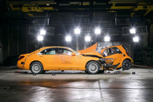 Crashtest-Smart-fortwo-gegen-Mercedes-S-Klasse-474x316-8fdc521331ea487c.jpg