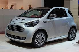 thiscarisweird.jpg
