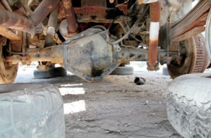 gm-14-bolt-rear-axle.jpg