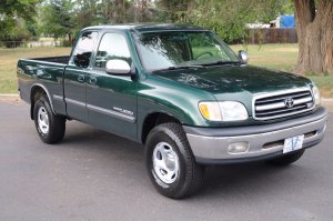 2000ToyotaTundra.jpg