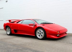 1994_lamborghini_diablo_1548019951ebf4f0daac82Image02-e1548257605661-940x683.jpg