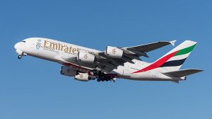 800px-Emirates_Airbus_A380-861_A6-EER_MUC_2015_04.jpg