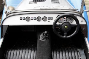 caterham-40yrs-10.jpg