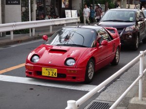 HINT-ZOOMZOOM.jpg
