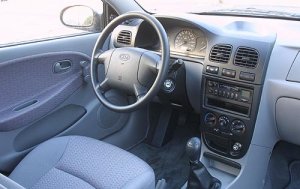 2002KiaRio2.jpg